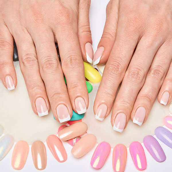 LUXX NAIL LOUNGE (5)